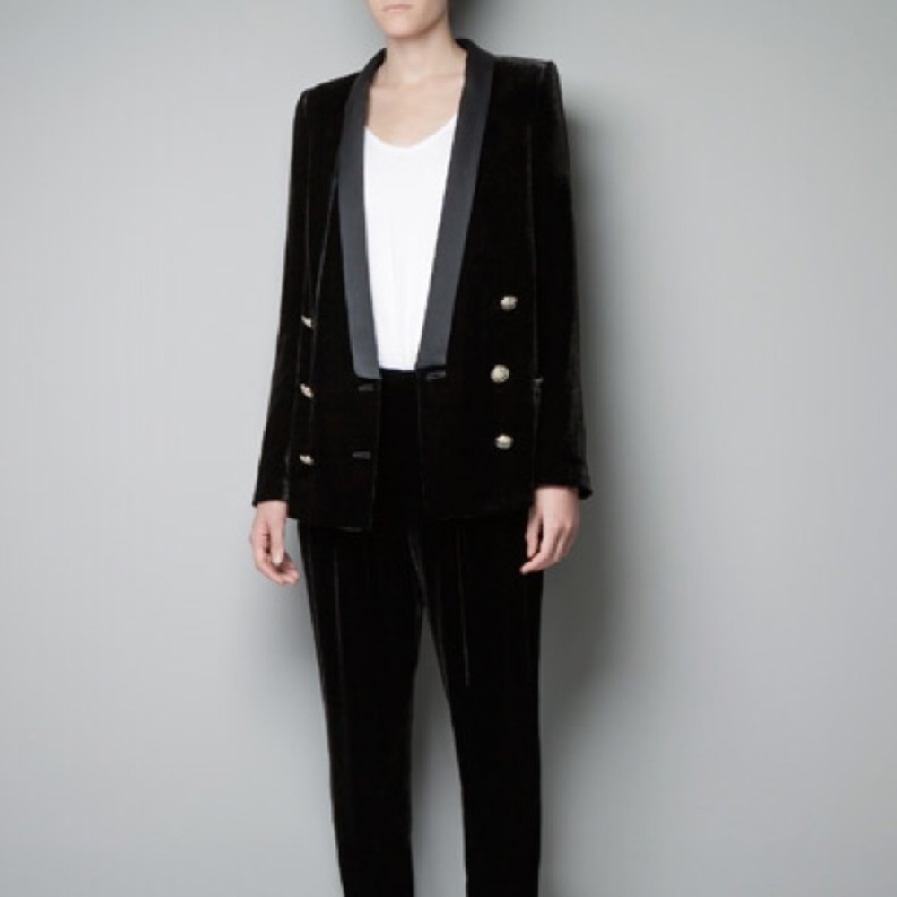 ZARA velvet blazer with gold buttons